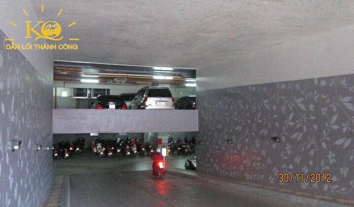hầm chứa xe